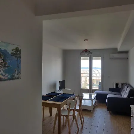 3 Pieces Pres Des Plages De Avec Parking ジュアン・レ・パン